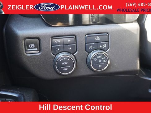 Used 2023 Chevrolet Silverado 1500 LT Trail Boss w/ Protection Package image 29