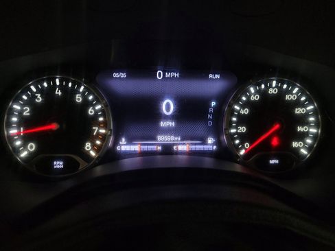 Used 2020 Jeep Renegade Limited w/ UConnect 8.4 Nav Group FWD image 23