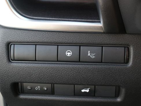 Used 2022 Nissan Rogue Platinum w/ Head-Up Display Package FWD image 32