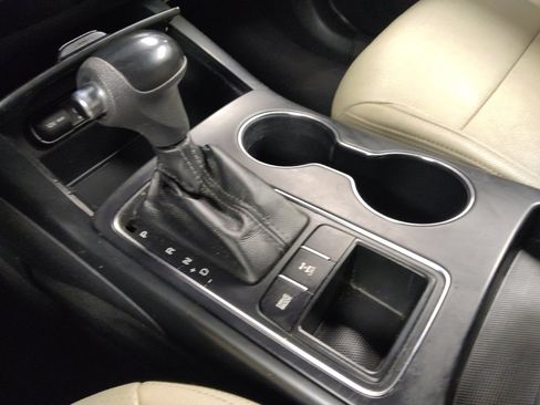 Used 2016 Kia Sorento AWD image 26