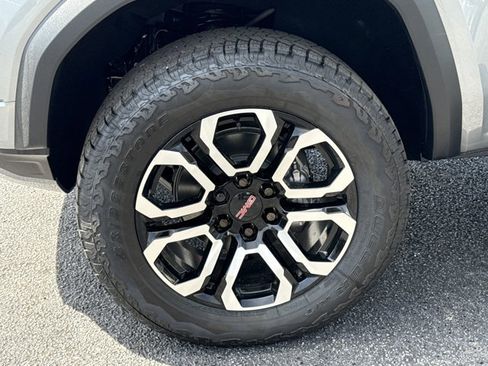 New 2026 GMC Canyon AT4 w/ Technology Plus Package image 15