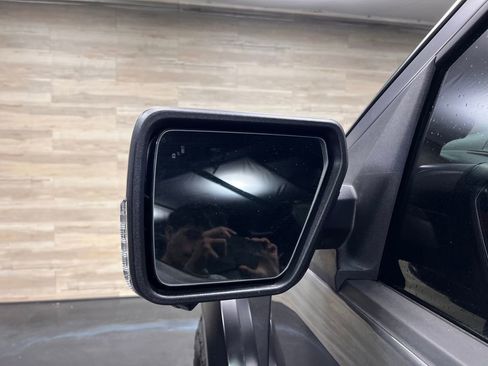 Used 2025 Ford F150 Raptor AWD/4WD image 31