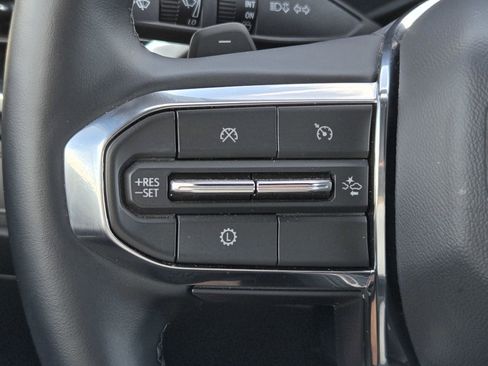 Certified 2025 GMC Acadia Elevation image 26