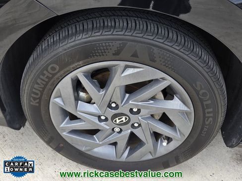 Used 2024 Hyundai Elantra SEL image 10