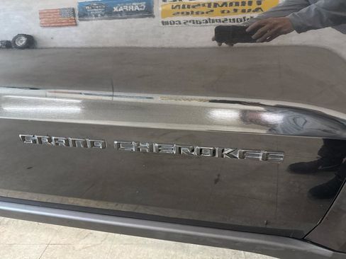 Used 2015 Jeep Grand Cherokee Altitude image 75