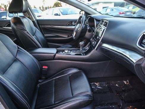 Used 2023 Nissan Maxima SV w/ Floor Mat Group image 18