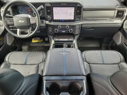 Used 2025 Ford F350 Platinum AWD/4WD image 11