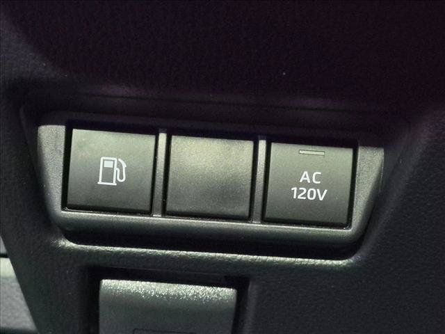 Used 2026 Toyota Prius Plug-In Hybrid FWD image 5