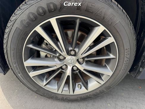 Used 2016 Toyota Corolla LE image 33