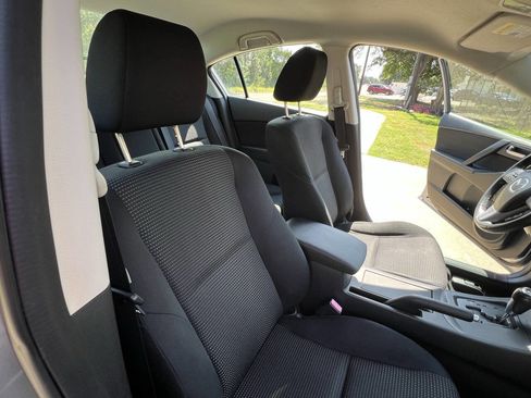 Used 2012 MAZDA MAZDA3 i Touring image 21