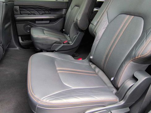 Used 2024 Ford Expedition Platinum AWD/4WD image 20