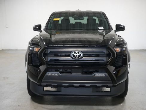 Certified 2025 Toyota Tacoma SR5 RWD image 2