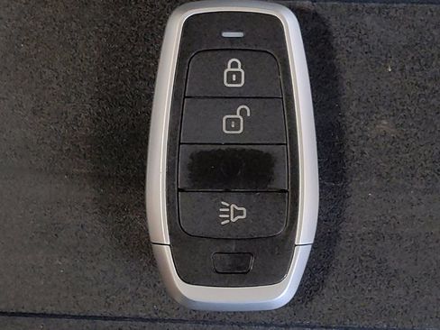 Used 2022 Chevrolet Equinox LT image 32