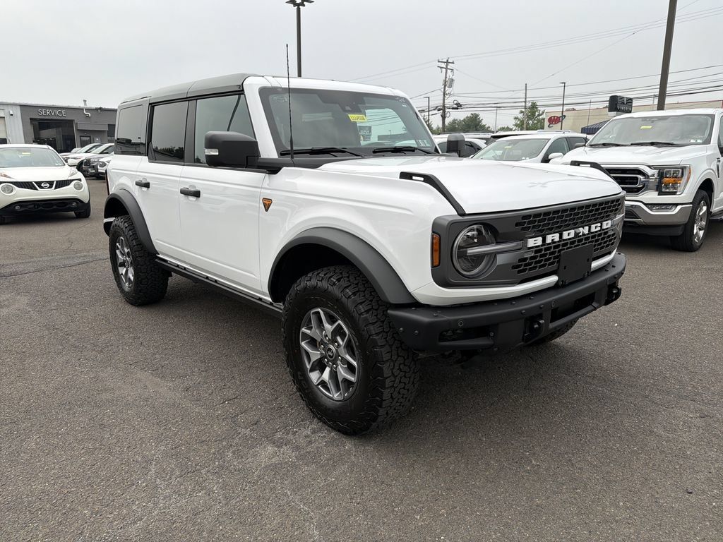 Used 2025 Ford Bronco Badlands AWD/4WD image 7