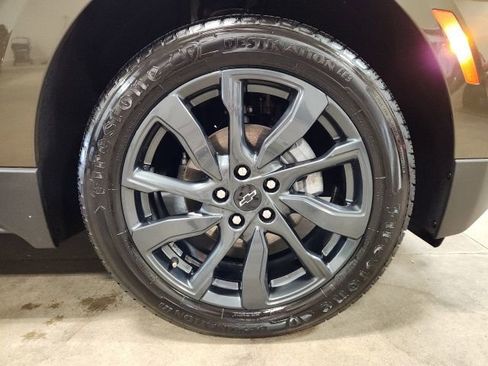 Used 2023 Chevrolet Equinox RS image 34