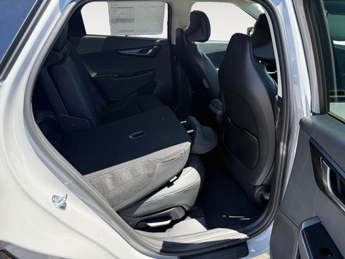 New 2026 Kia EV6 Wind RWD image 18