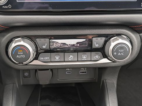 Used 2025 Nissan Versa SR w/ Trunk Package FWD image 24