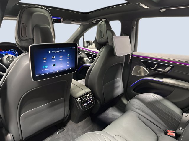 Certified 2023 Mercedes-Benz EQS 580 4MATIC SUV image 32