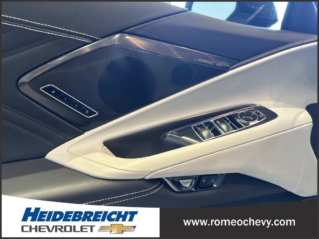 Used 2023 Chevrolet Corvette Z06 w/ Stealth Interior Trim Package RWD image 11