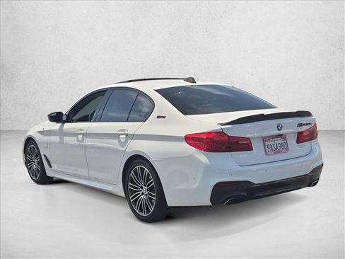 Used 2019 BMW 530e w/ M Sport Package RWD image 7