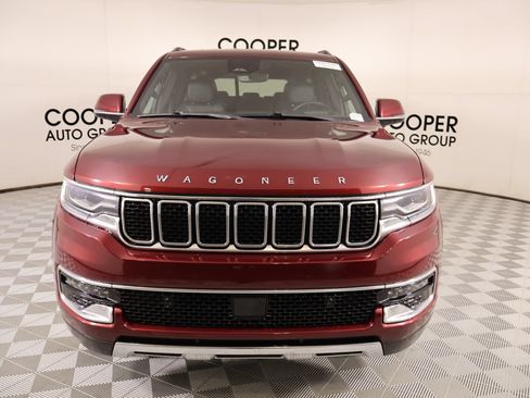 Used 2022 Jeep Wagoneer Series III RWD image 10