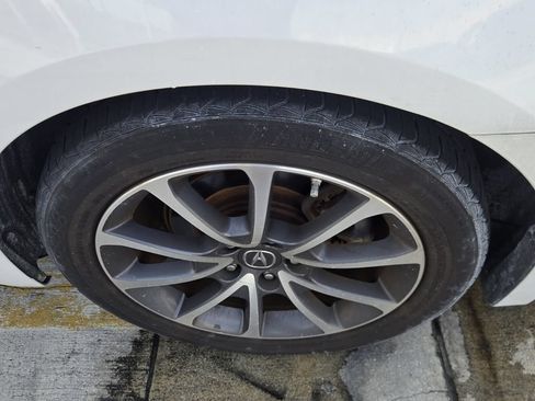 Used 2015 Acura TLX V6 FWD image 5