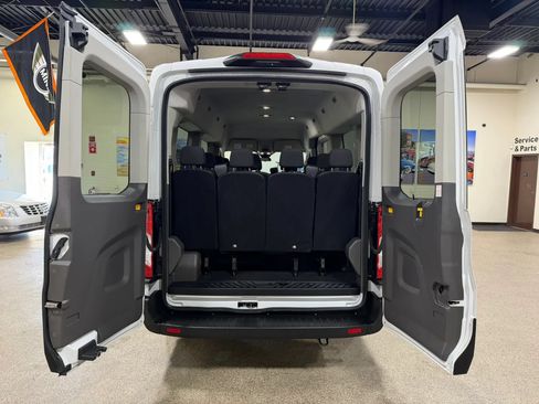 Used 2024 Ford Transit 350 XLT RWD image 21