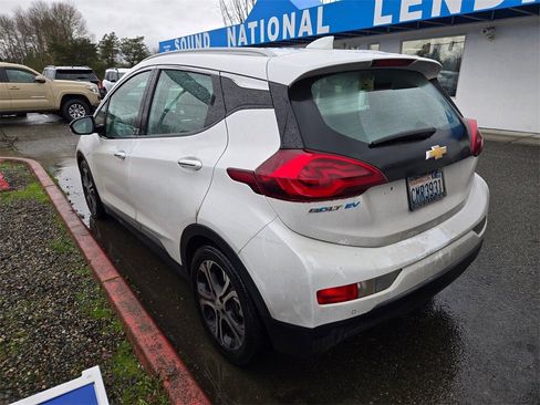 Used 2020 Chevrolet Bolt Premier w/ Infotainment Package image 4
