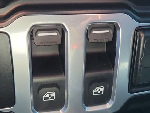 Used 2022 Jeep Wrangler Sport AWD/4WD image 24