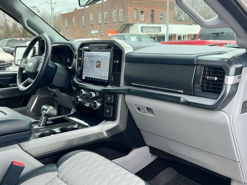 Used 2023 Ford F150 Limited image 22