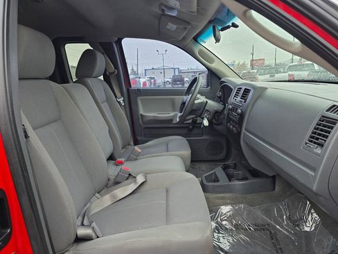 Used 2006 Dodge Dakota ST image 10