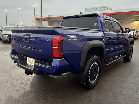 Used 2024 Toyota Tacoma TRD Off-Road image 17