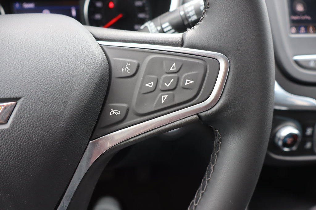 Used 2023 Chevrolet Equinox LT FWD image 8