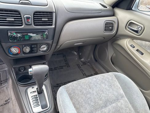 Used 2002 Nissan Sentra GXE image 11