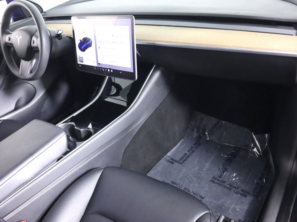 Used 2021 Tesla Model Y Long Range AWD/4WD image 41