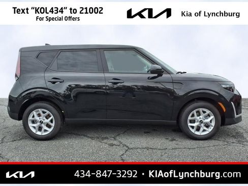 New 2025 Kia Soul LX image 3