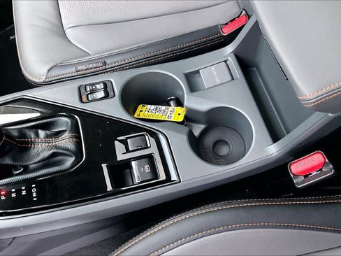 Certified 2025 Subaru Crosstrek 2.5i Limited w/ Crosstrek Mirror Package image 18