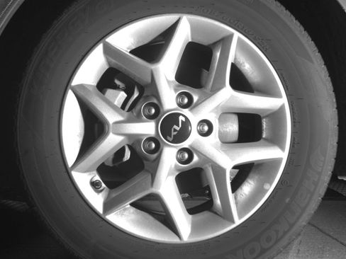 Used 2025 Kia Soul LX w/ LX Technology Package FWD image 15