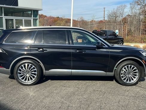 Used 2020 Lincoln Aviator Reserve w/ Equipment Group 201A image 6