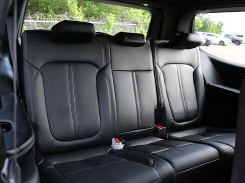 Used 2025 Jeep Grand Wagoneer 4WD w/ 8-Passenger Seating Package image 20