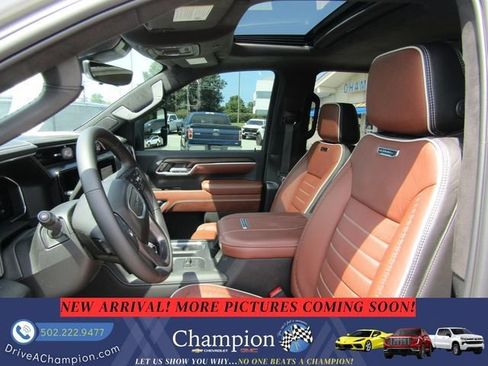 Used 2026 GMC Sierra 3500 Denali Ultimate AWD/4WD image 5