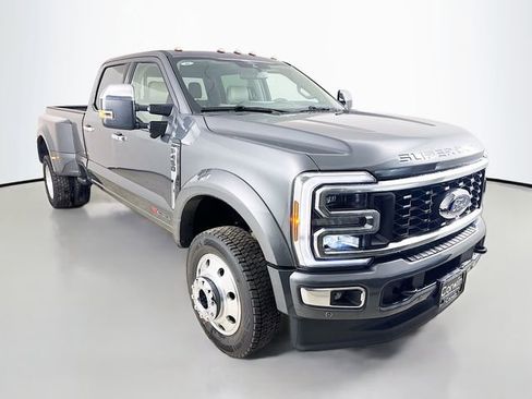 New 2026 Ford F450 4x4 Crew Cab Super Duty image 1