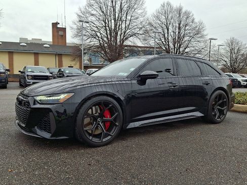 Used 2024 Audi RS 6 performance image 5