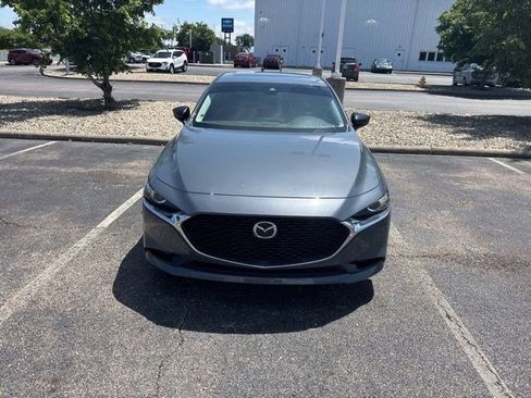 Used 2022 MAZDA MAZDA3 s FWD image 2