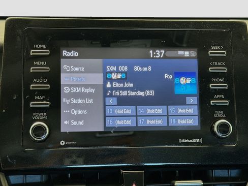 Used 2022 Toyota Camry SE FWD image 9
