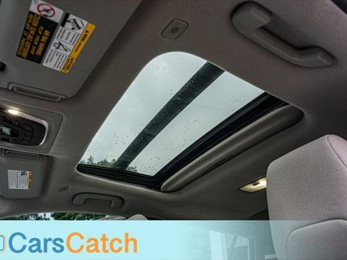 Used 2024 Toyota Corolla Cross LE FWD image 18
