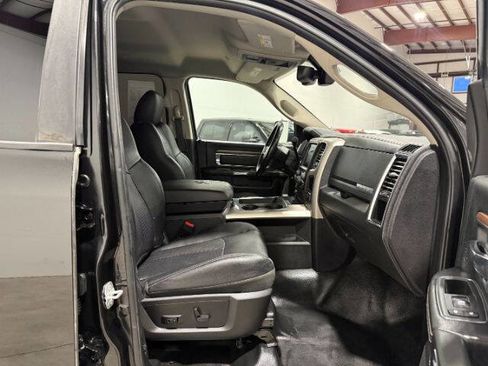 Used 2018 RAM 5500 Laramie image 14