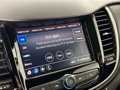 Used 2020 Chevrolet Trax LT w/ LT Convenience Package image 13