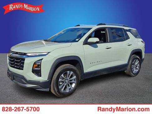 Used 2025 Chevrolet Equinox LT w/ Convenience Package II image 1