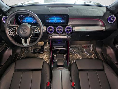 Certified 2023 Mercedes-Benz GLB 250 4MATIC image 18